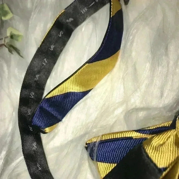 SADDLEBRED BOWTIE BLUE/GOLD - Picture 7 of 7